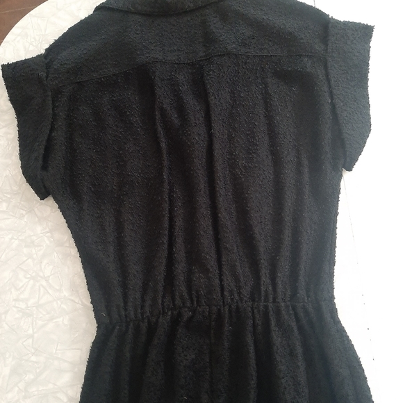 Vintage short sleeved  v-neck black dress with elastic waist - Picture 5 of 9
